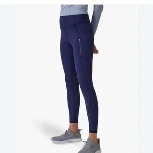 Athleta Navy Rainier Tights for Cold weather -size Large VGUC